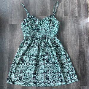 Women’s Forever21 mint Aztec summer dress